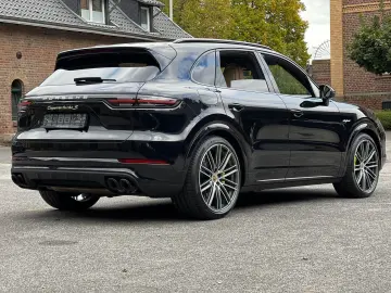 Cayenne Turbo S E-Hybrid 22 TURBO*SPORTDESIGN-AG