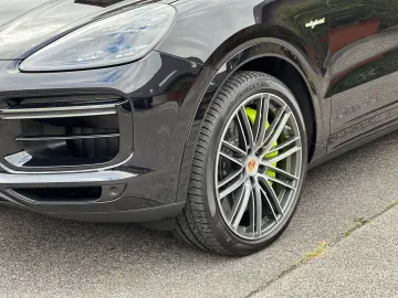 Cayenne Turbo S E-Hybrid 22 TURBO*SPORTDESIGN-AG