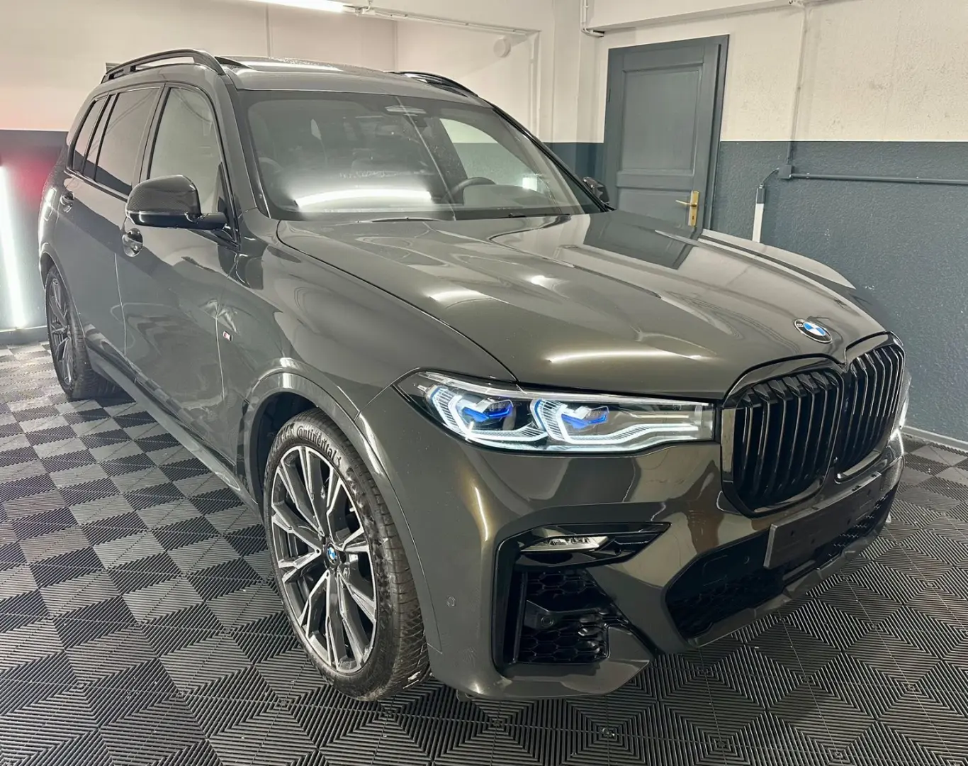 BMW  X7 M50i *B&W*SkyLounge*Massage*FULL*