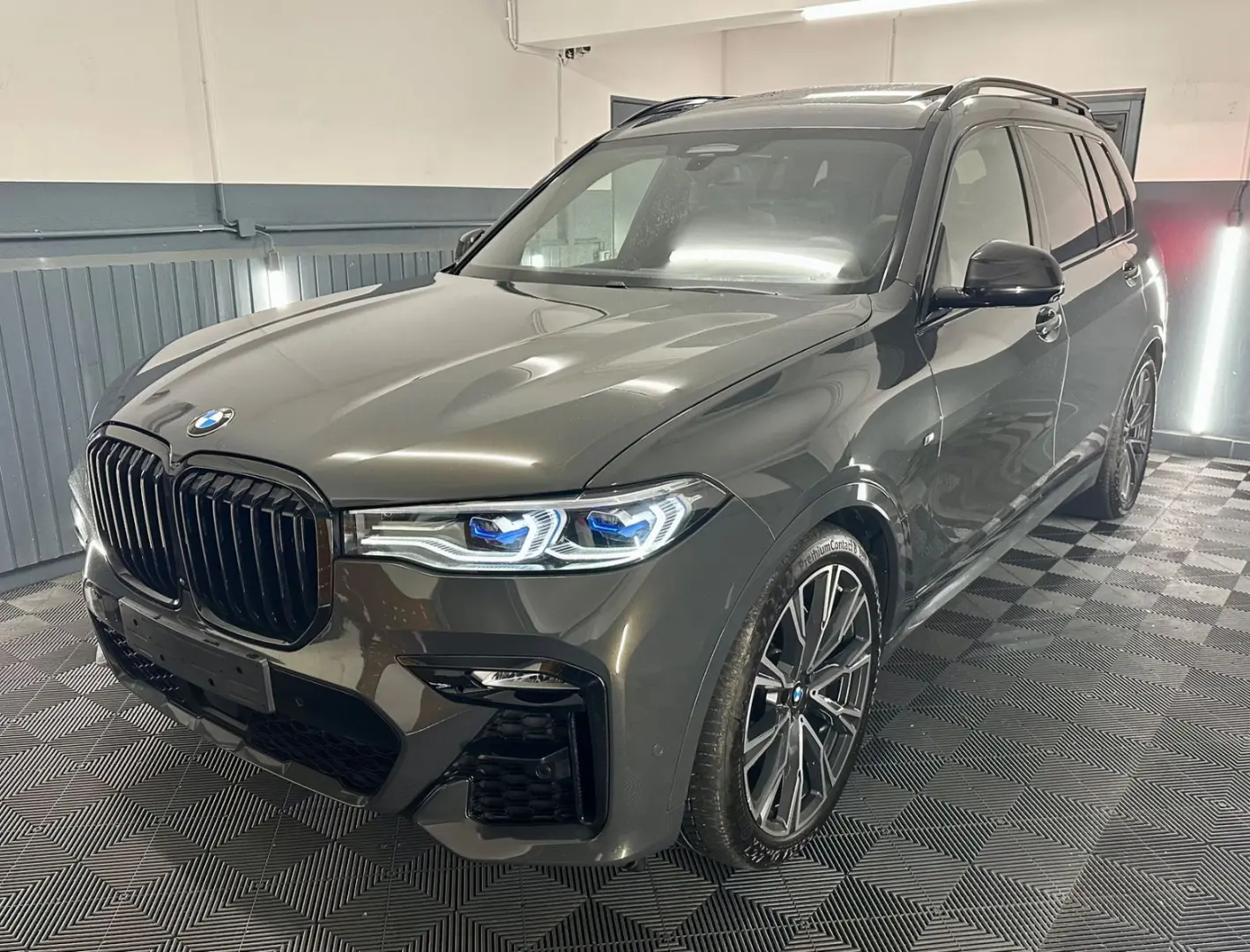 BMW  X7 M50i *B&W*SkyLounge*Massage*FULL*