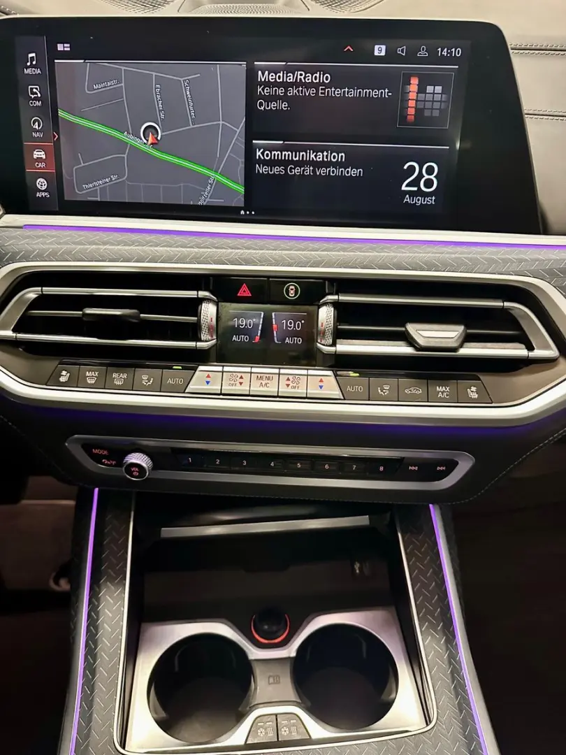 BMW  X7 M50i *B&W*SkyLounge*Massage*FULL*
