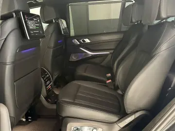 BMW  X7 M50i *B&W*SkyLounge*Massage*FULL*