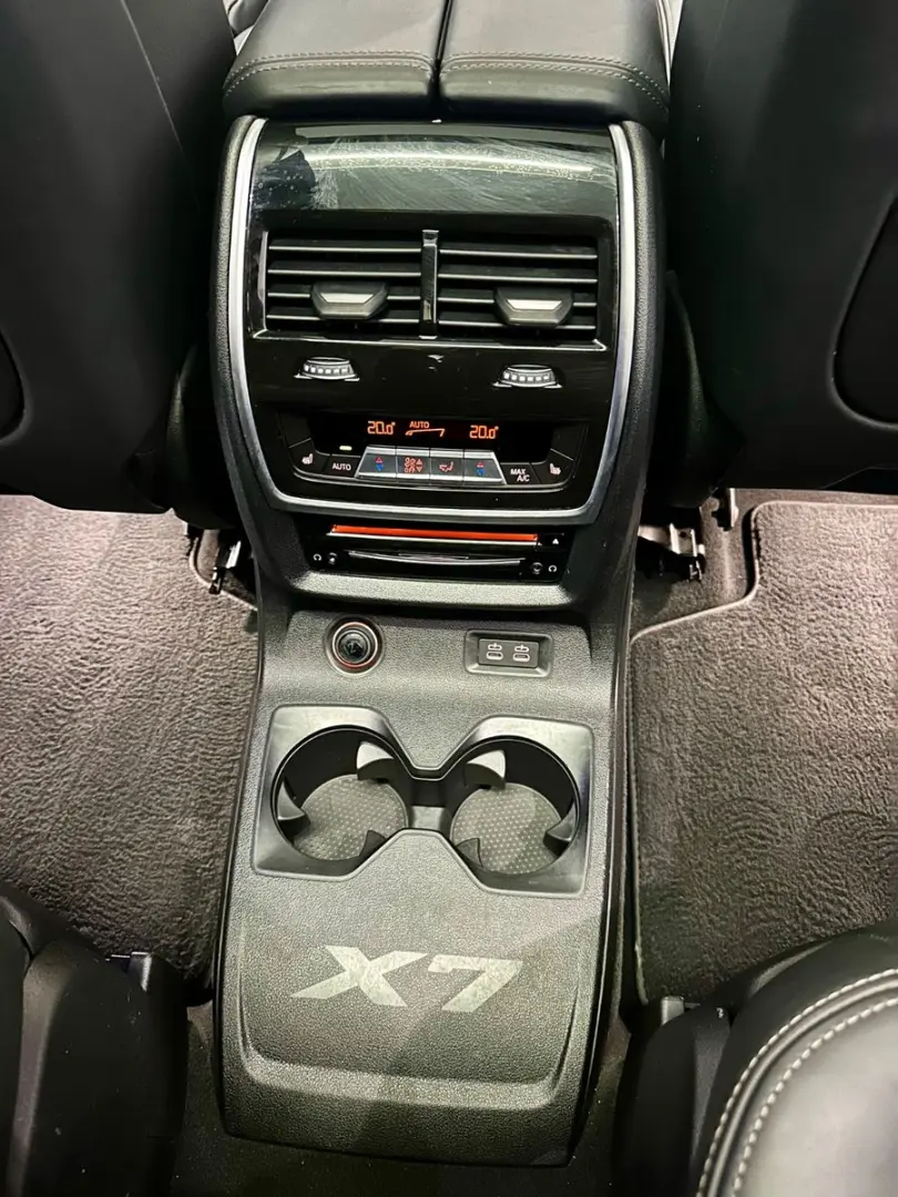 BMW  X7 M50i *B&W*SkyLounge*Massage*FULL*
