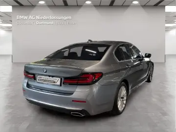 530d xDrive Limousine