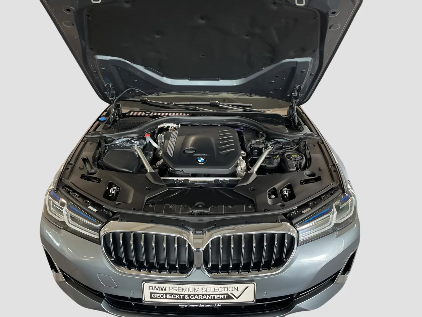 530d xDrive Limousine