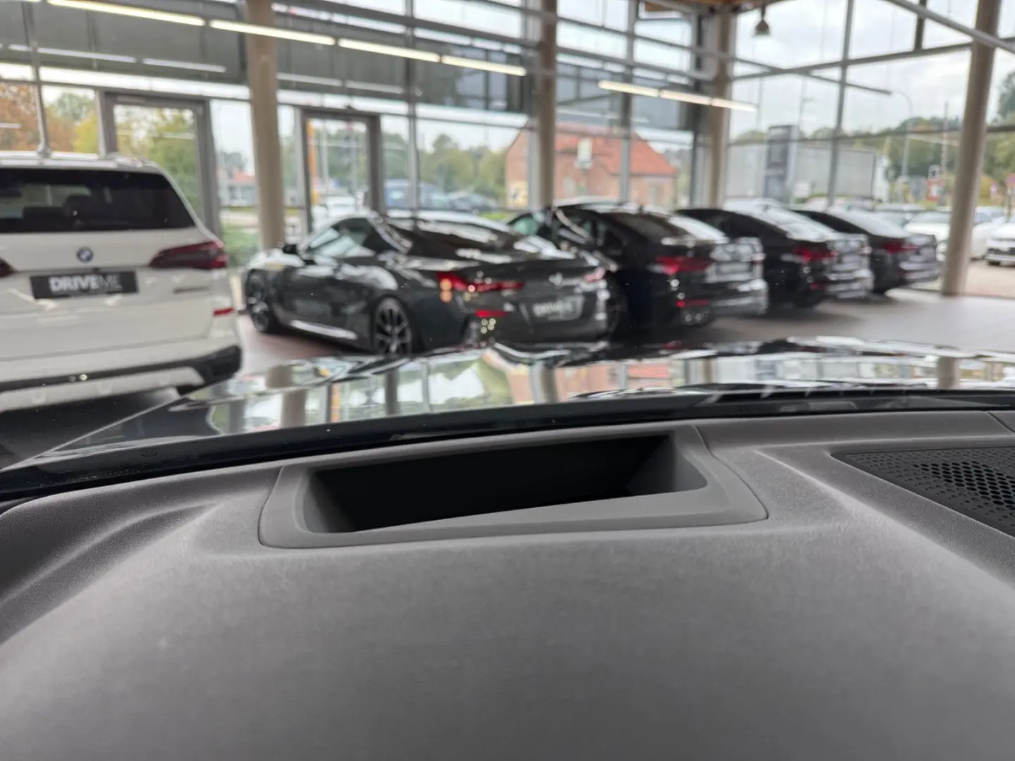 BMW X7 M50i Sky Lounge Laser Executive Drive Pro 7