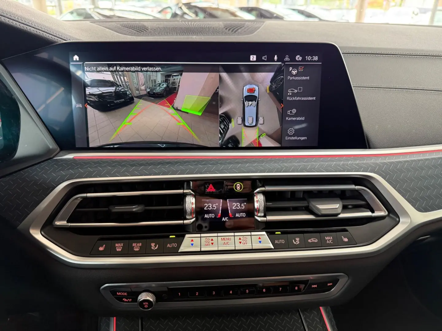 BMW X7 M50i Sky Lounge Laser Executive Drive Pro 7