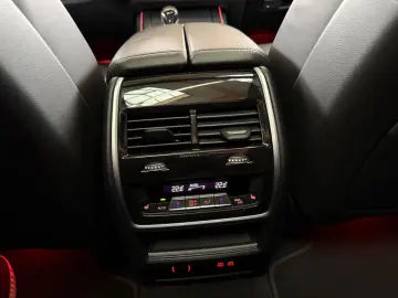 BMW X7 M50i Sky Lounge Laser Executive Drive Pro 7