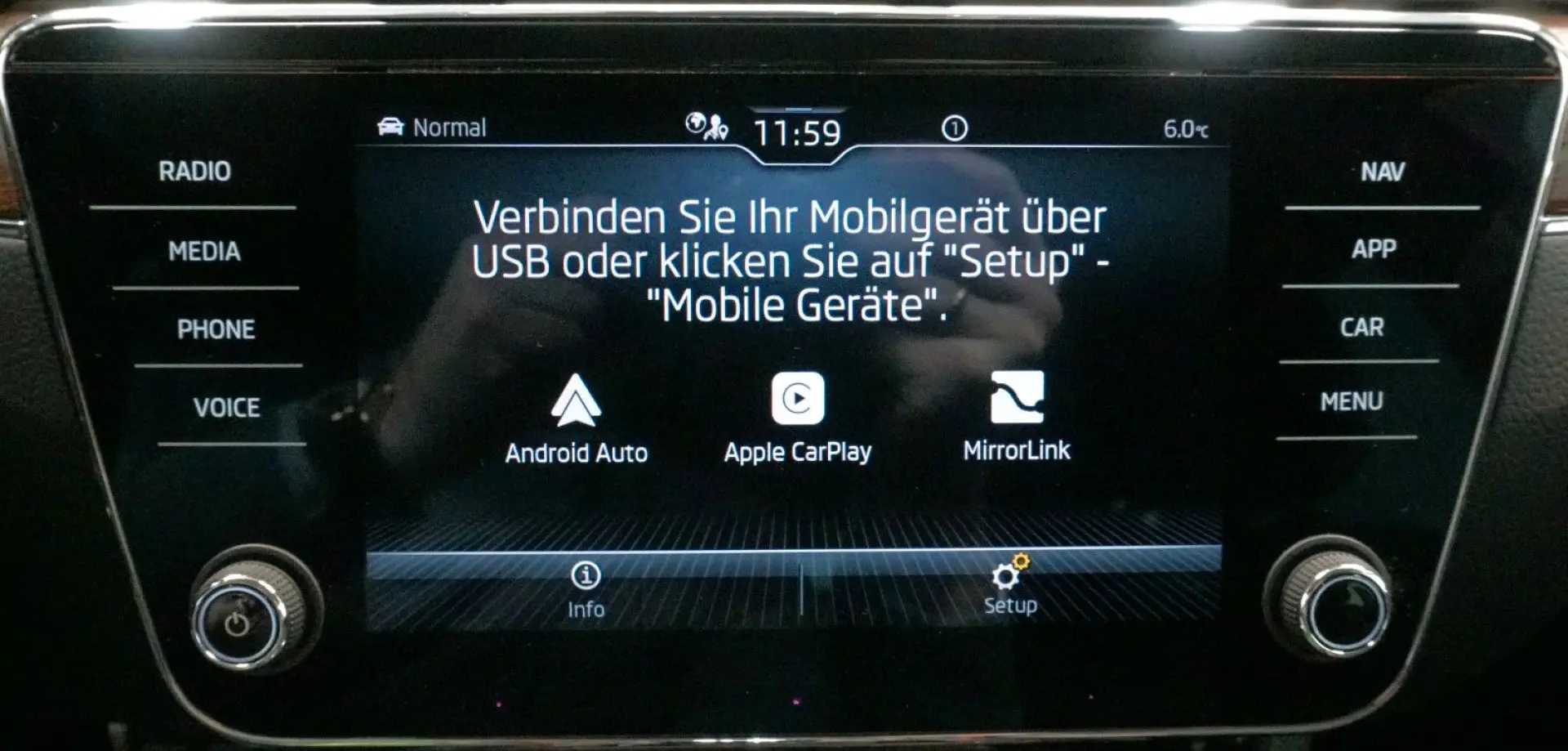 Superb Combi Scout 4x4 2.0 TDI*AHK*Matrix*360°