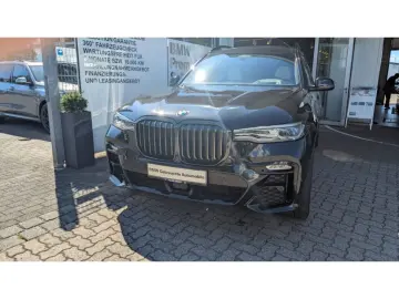 BMW X7 M50 i M-Sport HUD