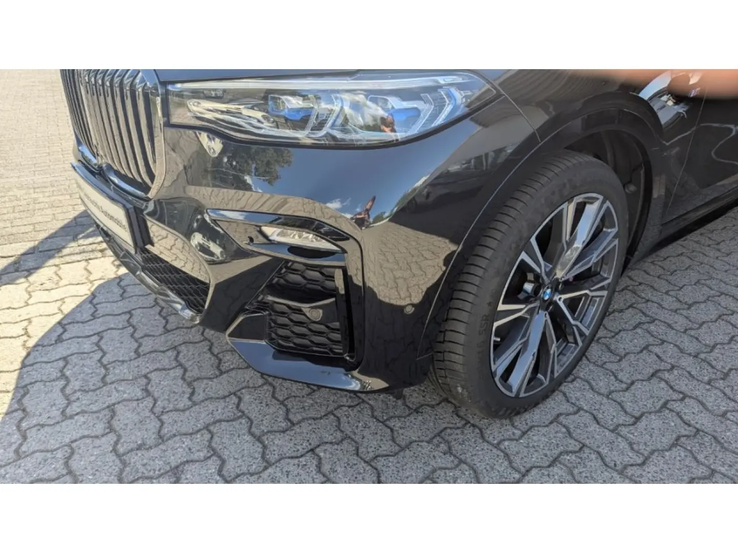 BMW X7 M50 i M-Sport HUD