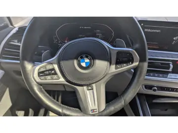 BMW X7 M50 i M-Sport HUD