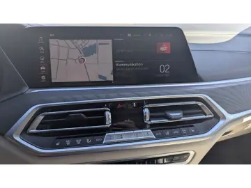 BMW X7 M50 i M-Sport HUD