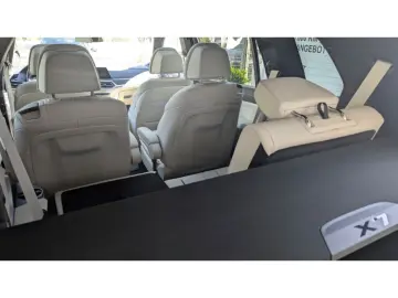 BMW X7 M50 i M-Sport HUD