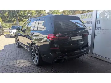 BMW X7 M50 i M-Sport HUD