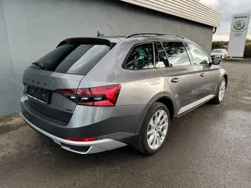 Superb 2.0 TDI SCR 147kW DSG 4x4 SCOUT COMBI