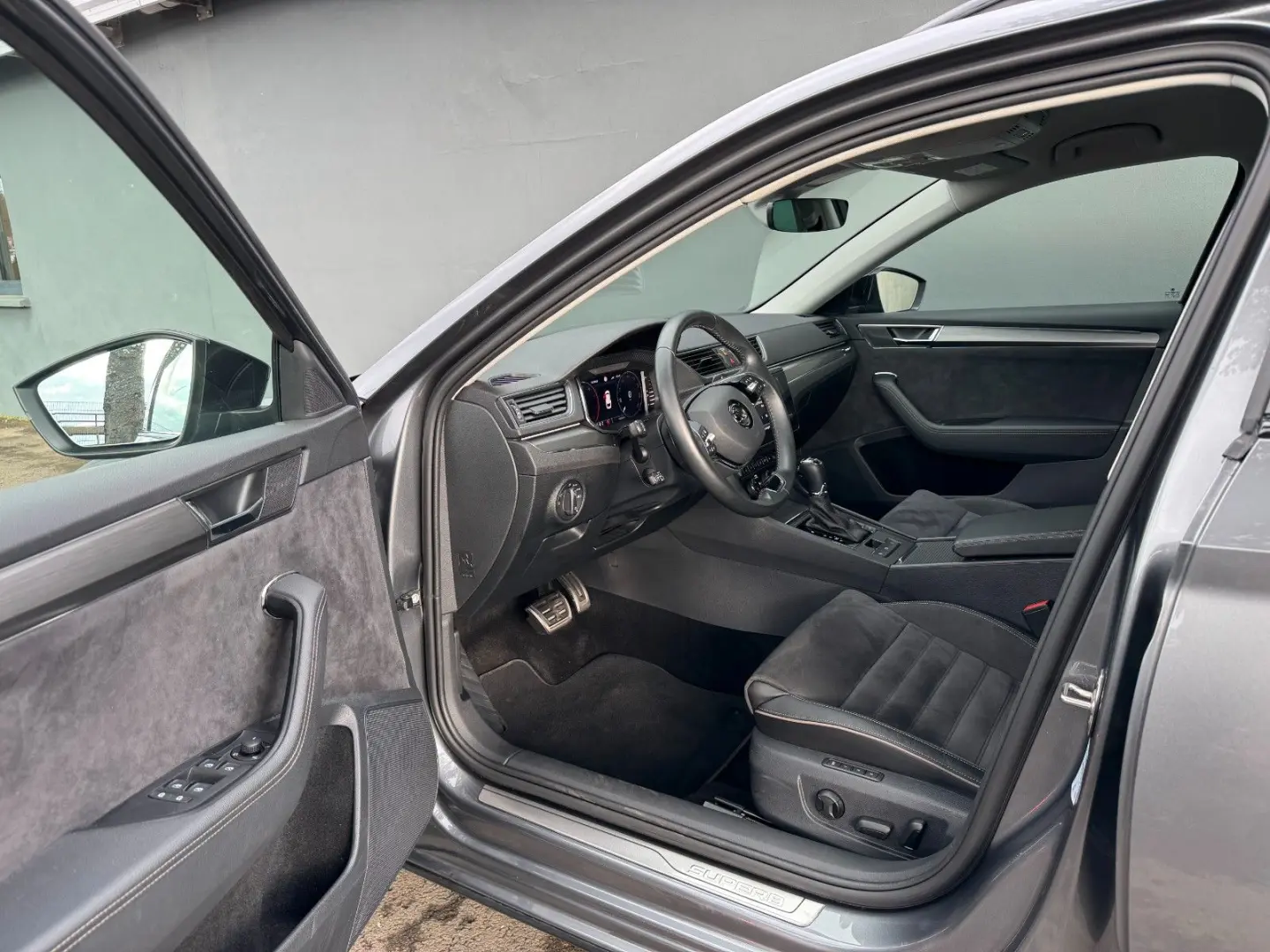 Superb 2.0 TDI SCR 147kW DSG 4x4 SCOUT COMBI
