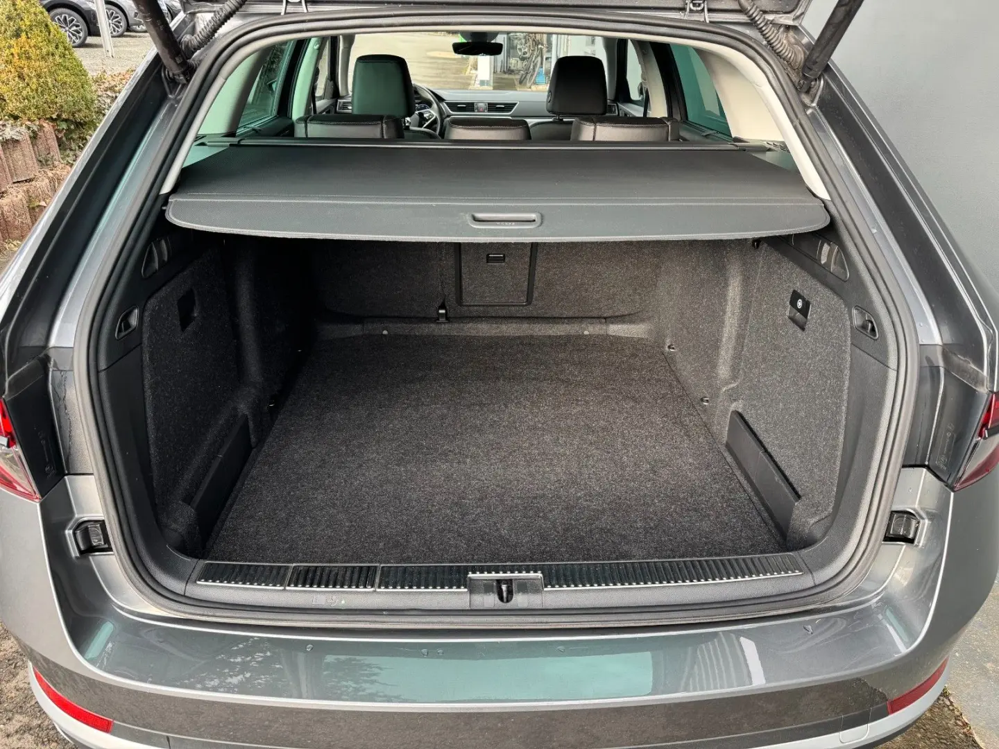 Superb 2.0 TDI SCR 147kW DSG 4x4 SCOUT COMBI