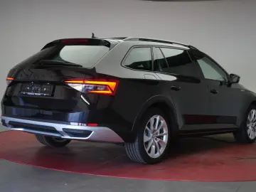 Superb 2.0 TDI 4x4 DSG Scout Navi/ACC/Kamera/Vir