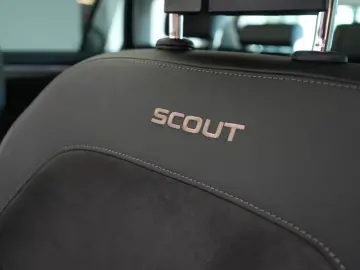 Superb 2.0 TDI 4x4 DSG Scout Navi/ACC/Kamera/Vir