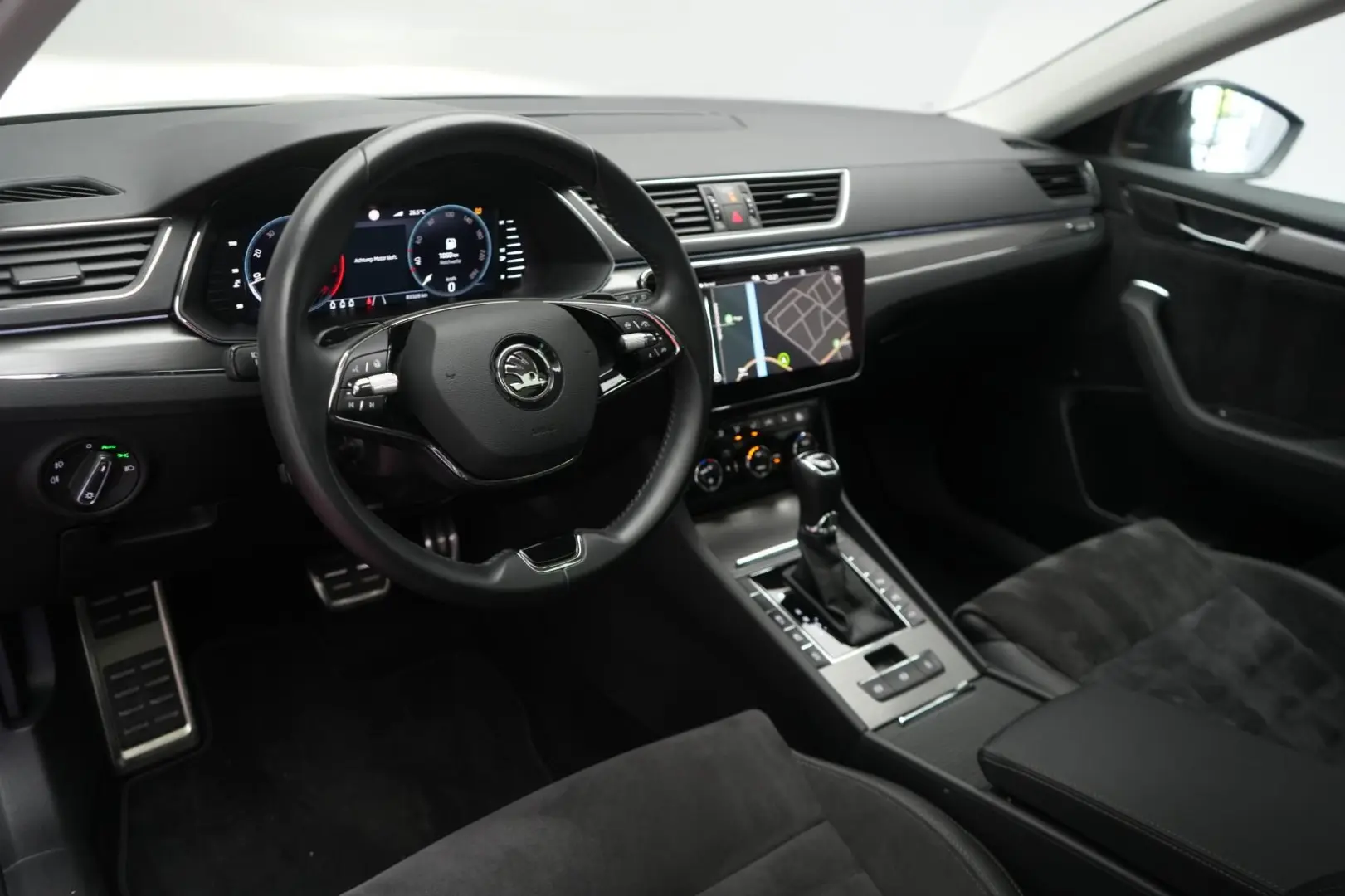 Superb 2.0 TDI 4x4 DSG Scout Navi/ACC/Kamera/Vir
