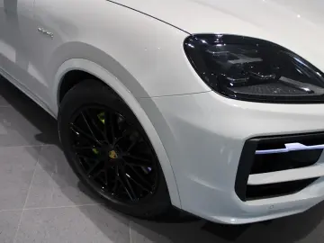 Porsche Cayenne Coupé E-Hybrid