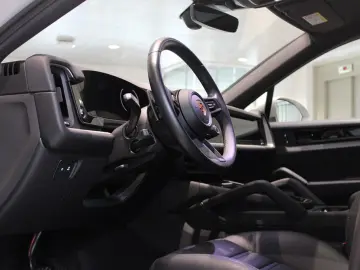 Porsche Cayenne Coupé E-Hybrid