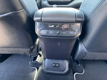 Toyota Highlander 2.5 L Hybrid  248CP Exclusive Metallic