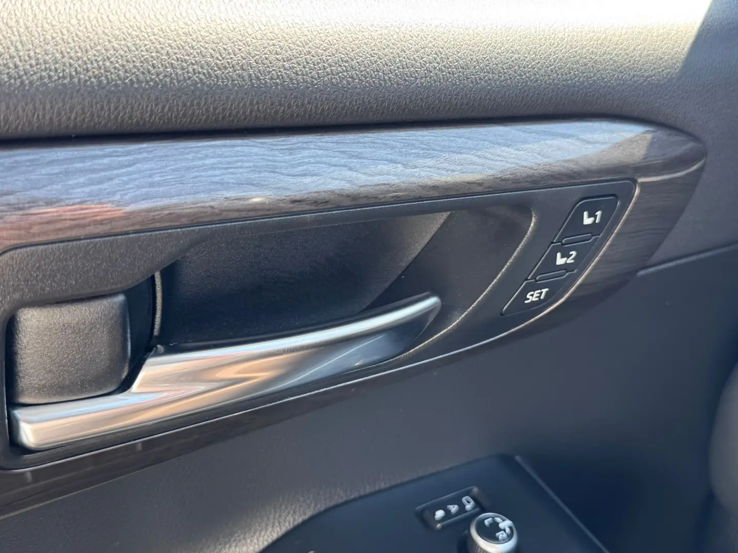 Toyota Highlander 2.5 L Hybrid  248CP Exclusive Metallic