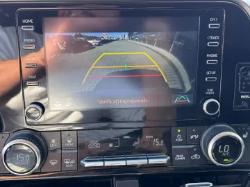 Toyota Highlander 2.5 L Hybrid  248CP Exclusive Metallic