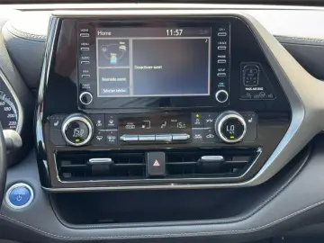 Toyota Highlander 2.5 L Hybrid  248CP Exclusive Metallic