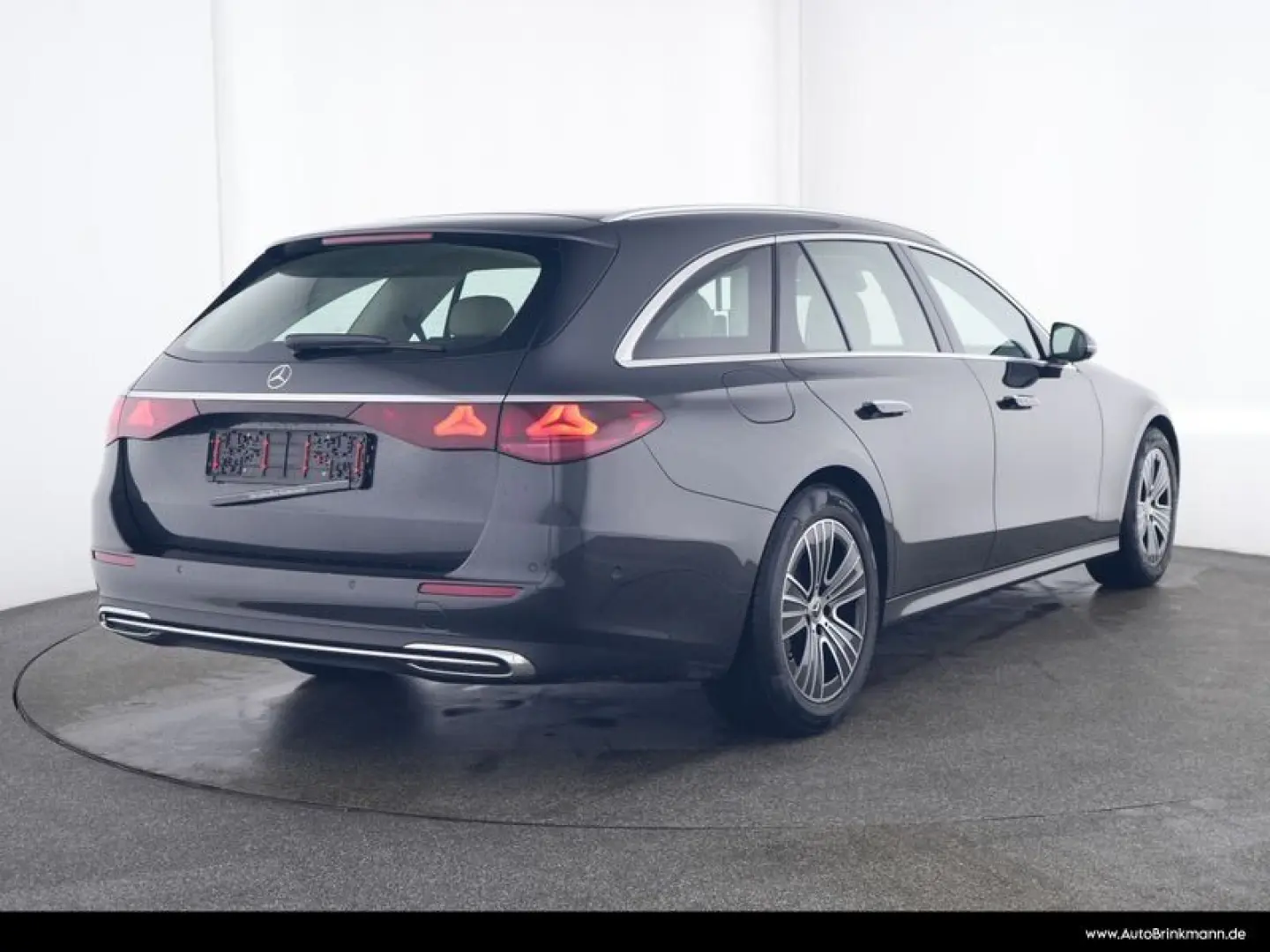 E 200 T-Modell AHK/KAMERA/AVANTGARDE/AMBIENTE+
