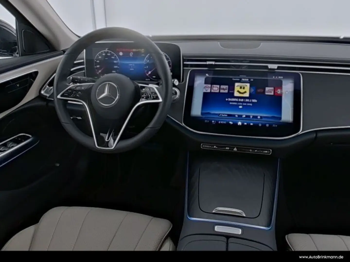 E 200 T-Modell AHK/KAMERA/AVANTGARDE/AMBIENTE+