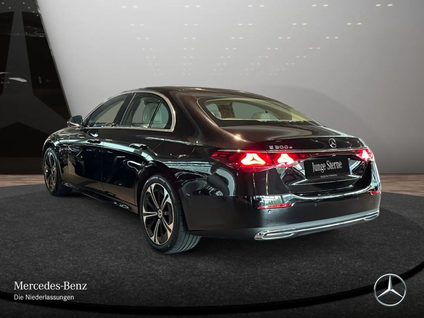 E 300 e Avantgarde Advanced/LED/DISTRONIC/MBUX/