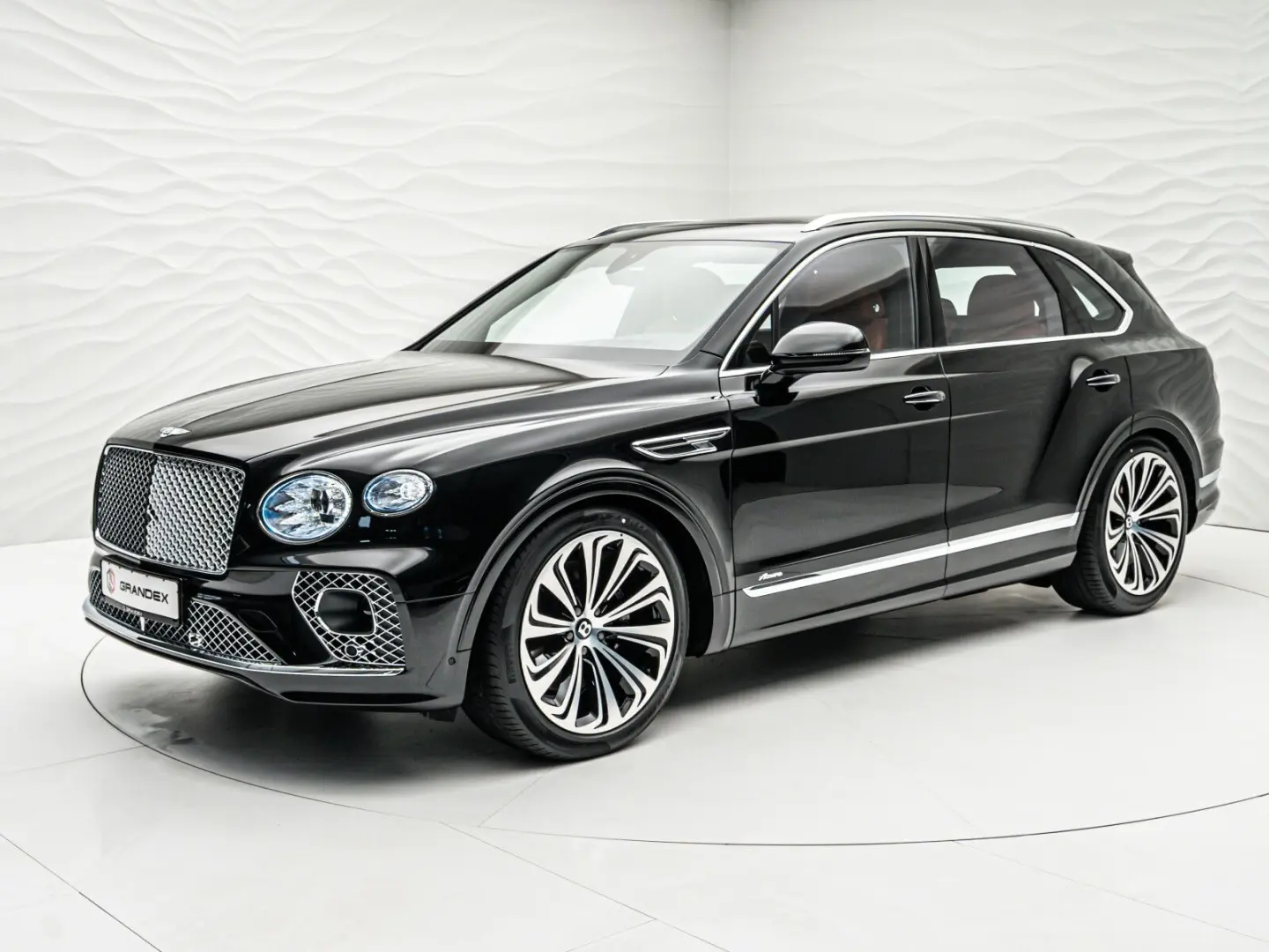 Bentayga Azure V8*Rear TV*NAIM*Touring Spec.