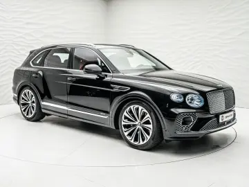 Bentayga Azure V8*Rear TV*NAIM*Touring Spec.