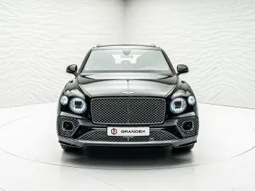 Bentayga Azure V8*Rear TV*NAIM*Touring Spec.
