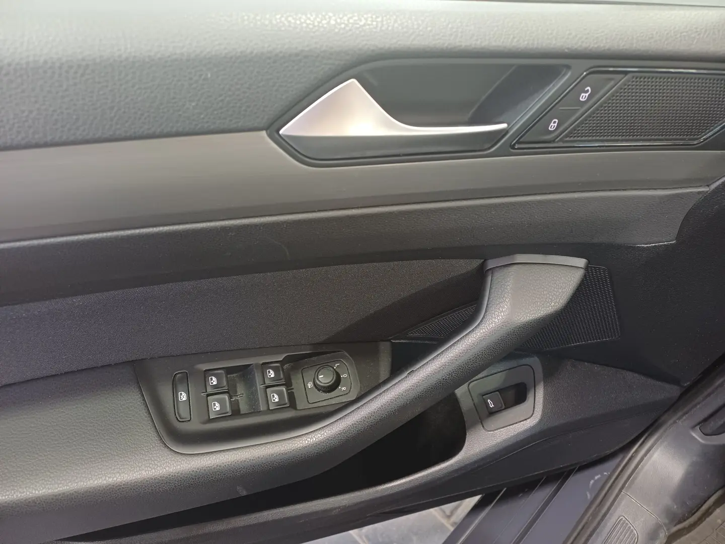 VW Passat Trendline1.5 TSI ACT DSG