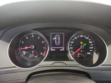 VW Passat Trendline1.5 TSI ACT DSG