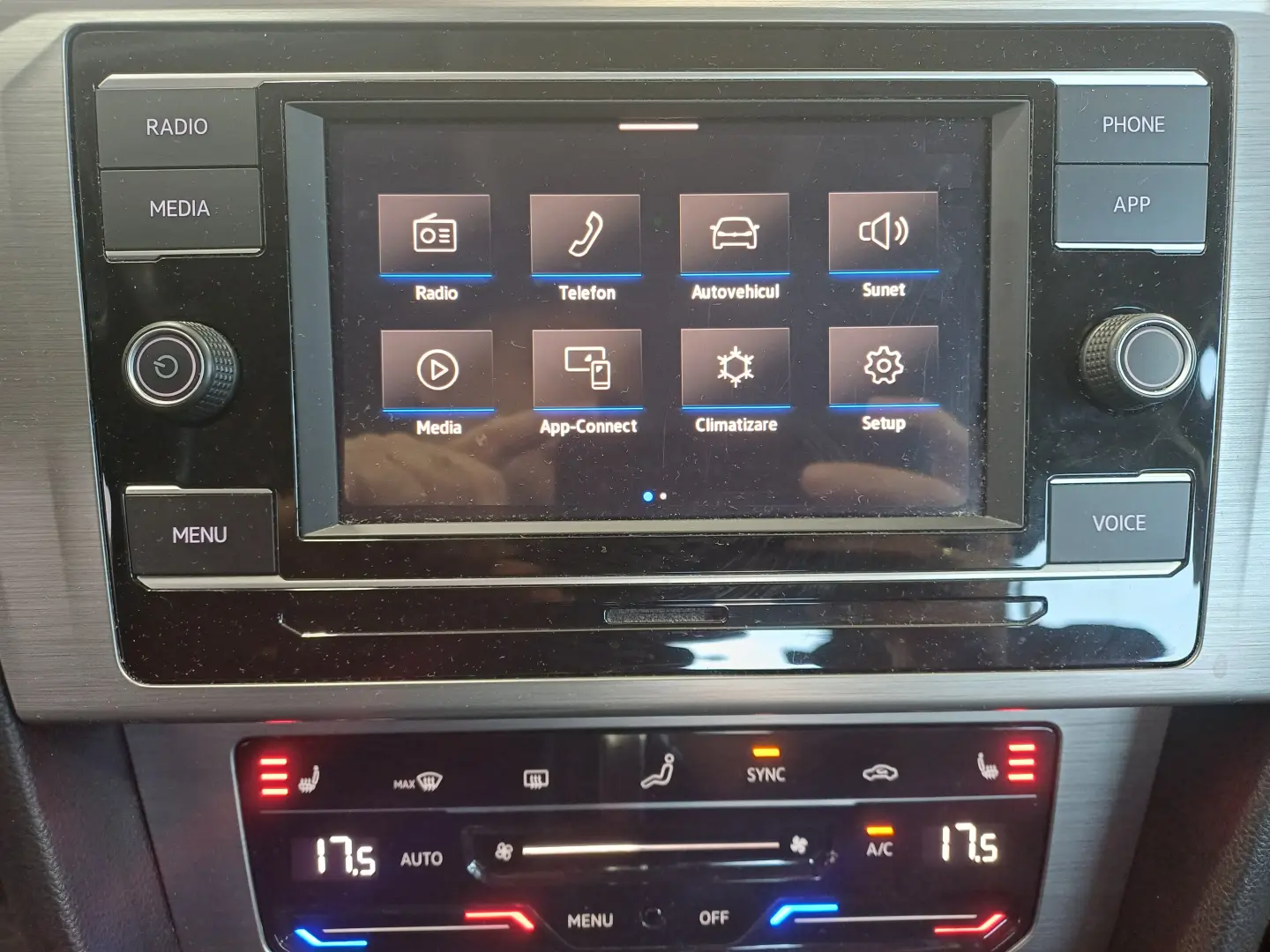 VW Passat Trendline1.5 TSI ACT DSG