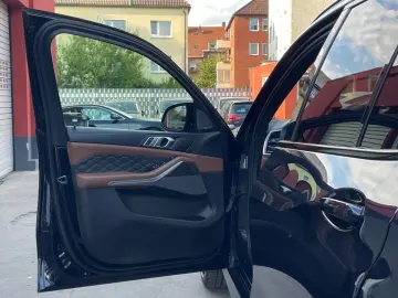BMW X5 M Competition PANO/SOFT-CLOSE/CARBON/
