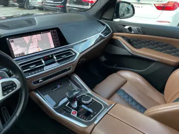 BMW X5 M Competition PANO/SOFT-CLOSE/CARBON/