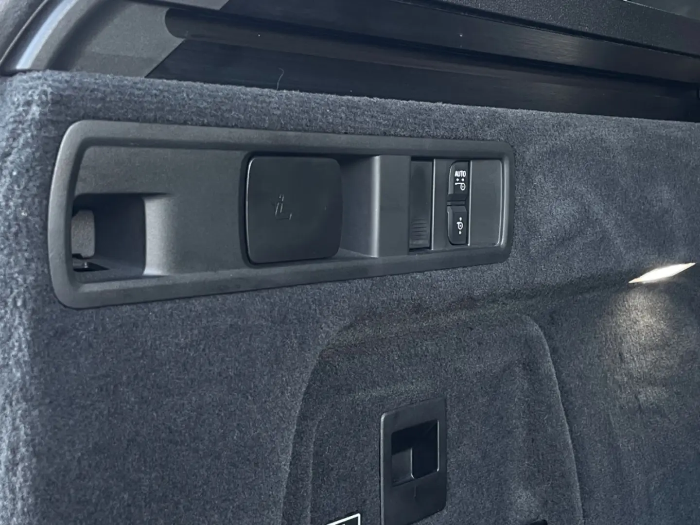BMW X5 M Competition PANO/SOFT-CLOSE/CARBON/