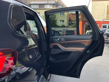 BMW X5 M Competition PANO/SOFT-CLOSE/CARBON/