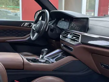 BMW X5 M Competition PANO/SOFT-CLOSE/CARBON/