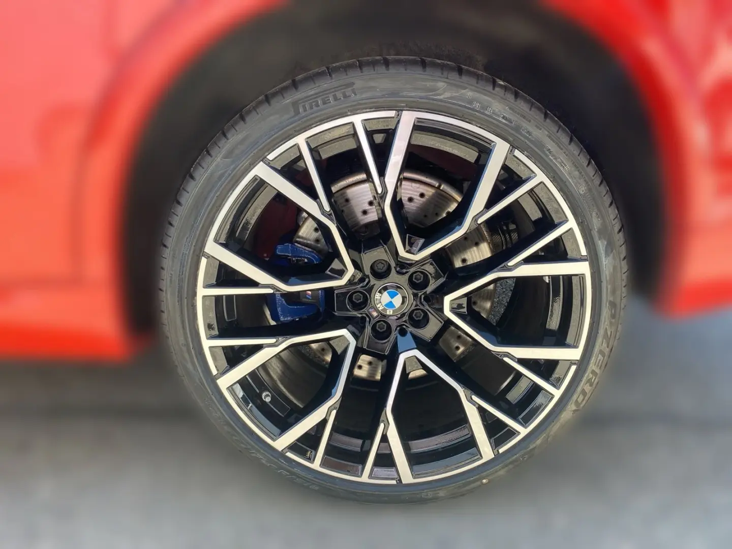 BMW X5 M Competition Pano Sky TV B&W Night Visio