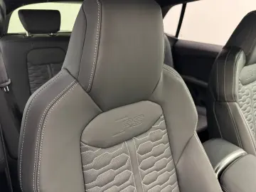 RSQ8 performance 640PS Pano305Sportabgas23HeadUp