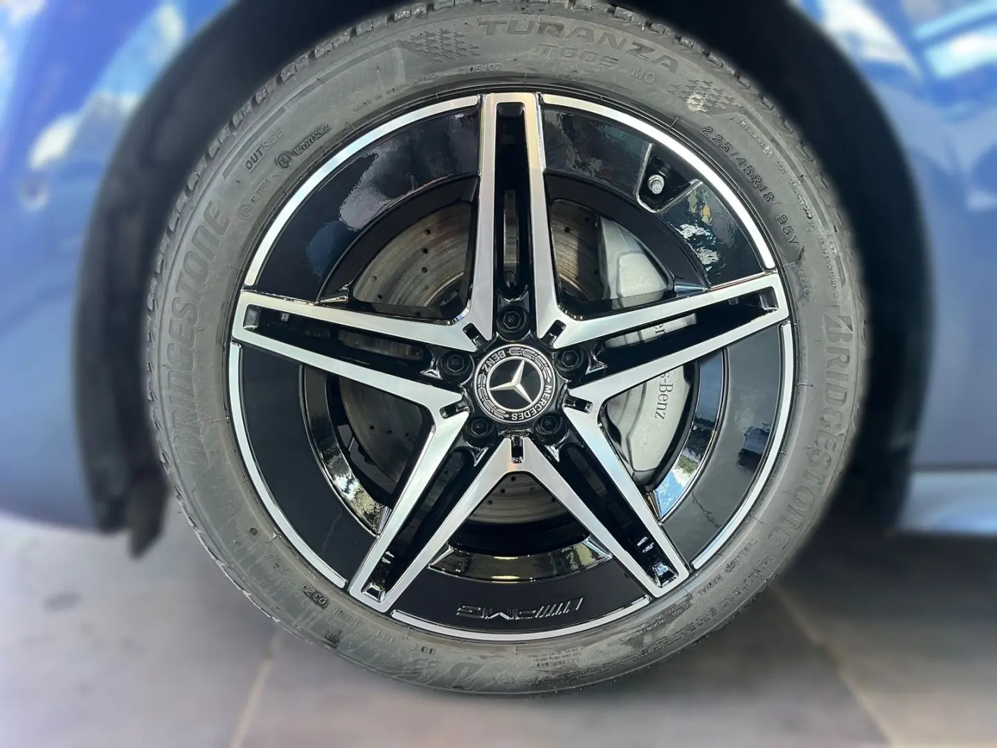 C 300 d AMG AdvPLus+MBUX+LED+Kam+Dist+Night+Memo