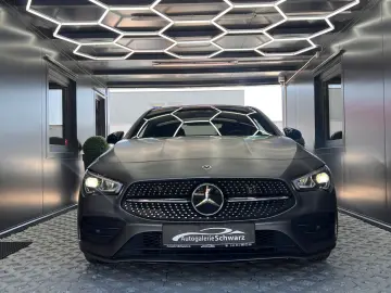 CLA 250e Coupé 8G AMG NIGHT MAGNO DISTR+KAM PANO