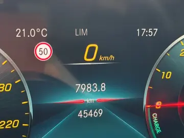 CLA 250e COUPÉ ACC*3x AMG*PANO*MEMORY*KEY*HUD*18